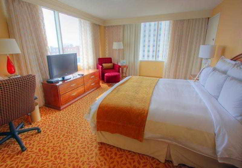 Durham Marriott City Center Номер фото